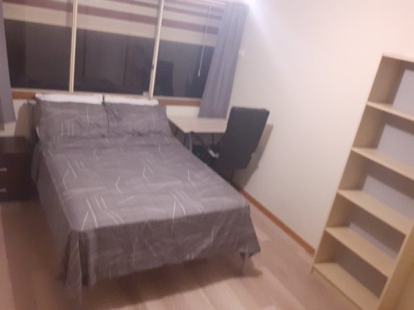 McMahons Rd - Room 4